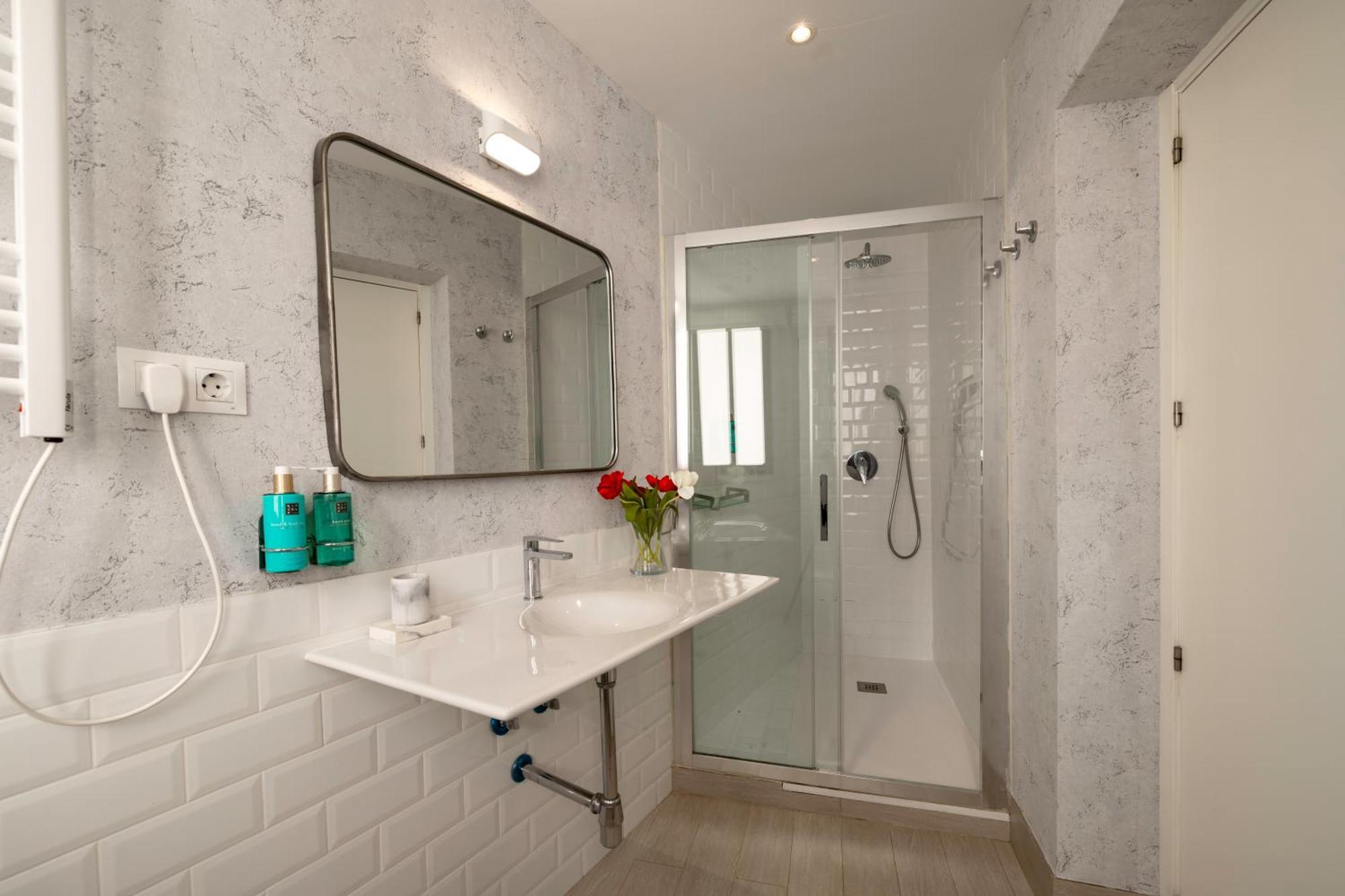 Mi Casa En Madrid- Spacious Apartments Callao Gran Via 외부 사진